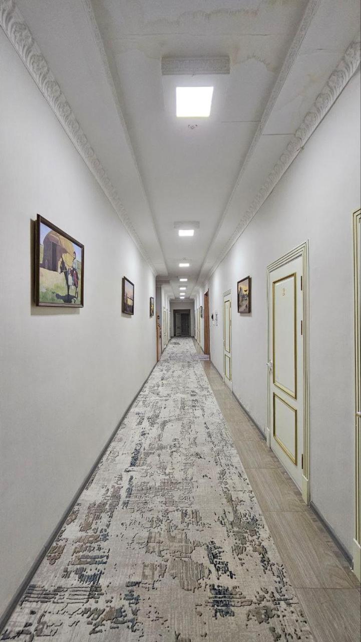 Hostel Danexan Apa 누쿠스 외부 사진